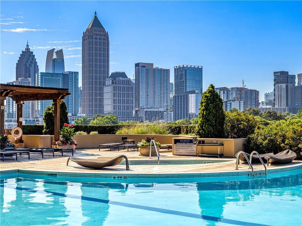 270 17th Street NW 2108