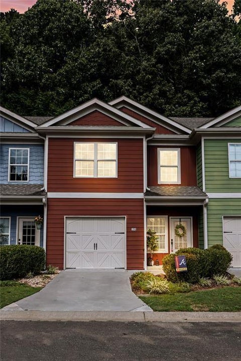 Townhouse For Sale - 190 Towne Villas Drive<br/> Jasper, GA 30143