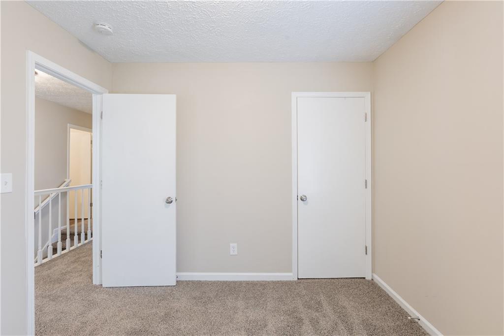 6590 Smoke Ridge Drive, Atlanta, Georgia image 24