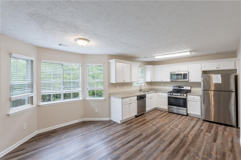6590 Smoke Ridge Drive, Atlanta, Georgia image 7