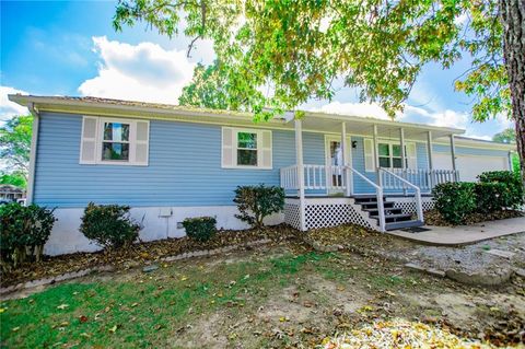 A home in Villa Rica