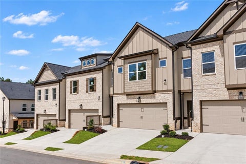 Townhouse For Sale - 4353 Fern River Bend #33<br/> Gwinnett County, Norcross, GA 30093