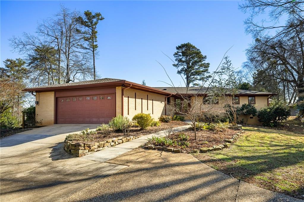 120 Overlook Drive