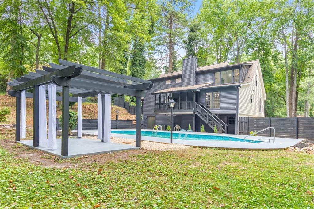 1552 Hillhaven Drive