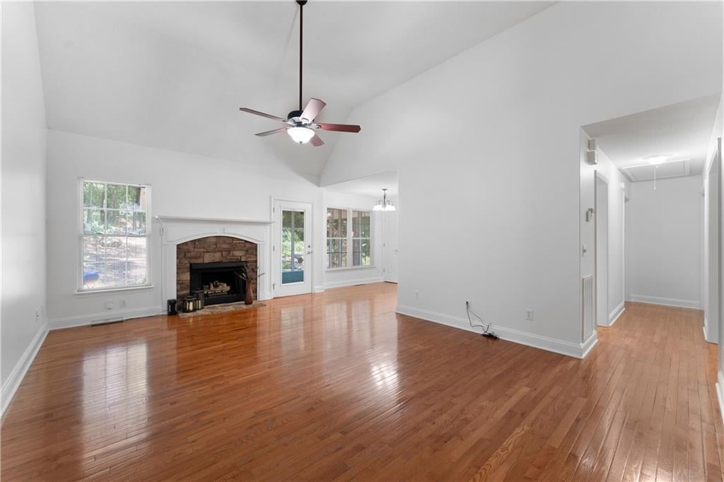 24 Woodhaven Court SW