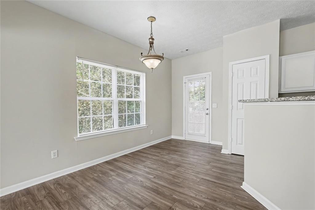 4102 Robin Circle