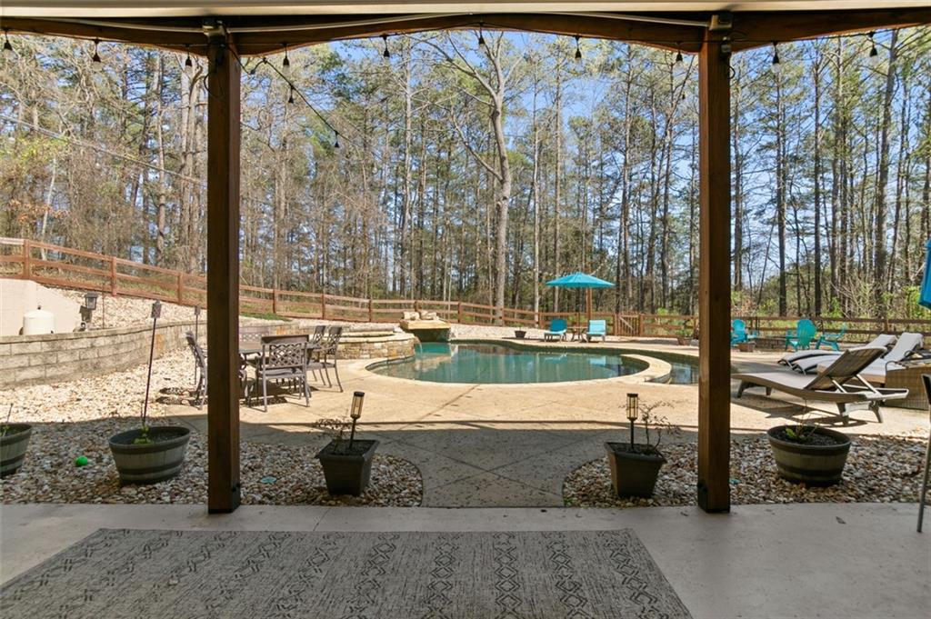 950 Casteel Road