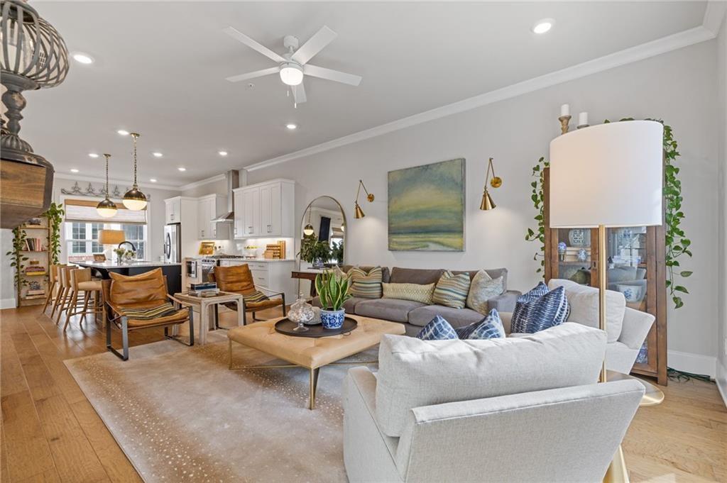 310 Burgess Walk