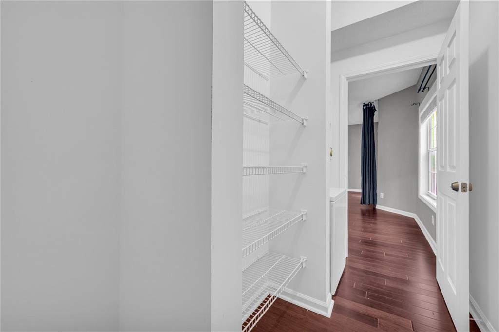 Parkwood Place - Residential