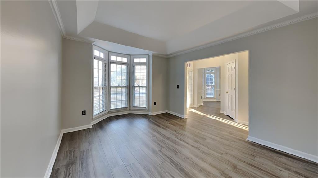 3075 Elizabeth Lane