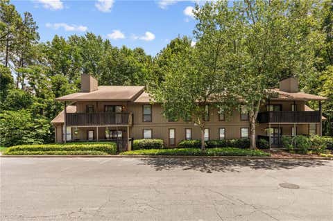 Condo For Sale - 1301 Cumberland Court<br/> Smyrna, GA 30080