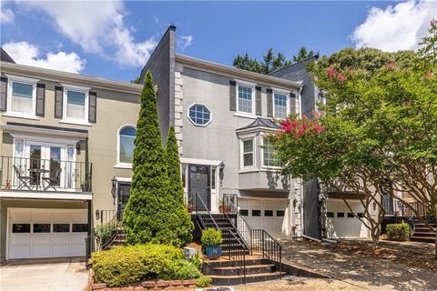 Photo of 37 Sycamore Station, Decatur, GA 30030 (MLS # 7802062)