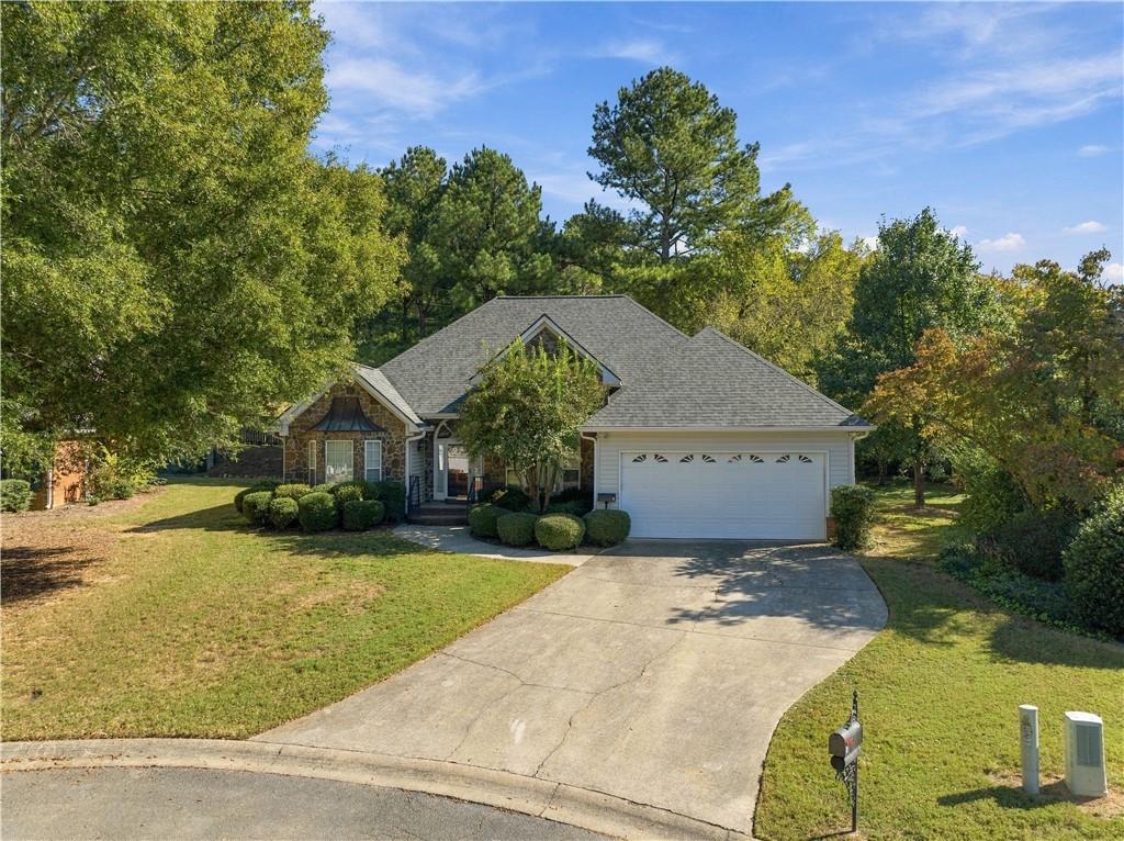 6 Preakness Court SE
