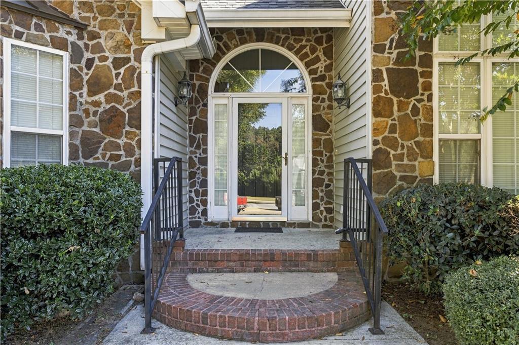 6 Preakness Court SE