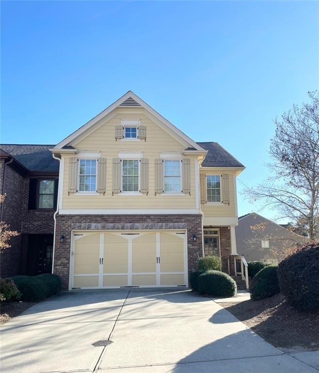 Beautiful townhome in top rated school district - Lambert High School district. Swim/Tennis community. Hardwoods throughout main. Kitchen with stained cabinets, granite countertops and stainless steel appliances. Spacious master suite with trey ceiling, double vanities, tile shower & separate garden tub.