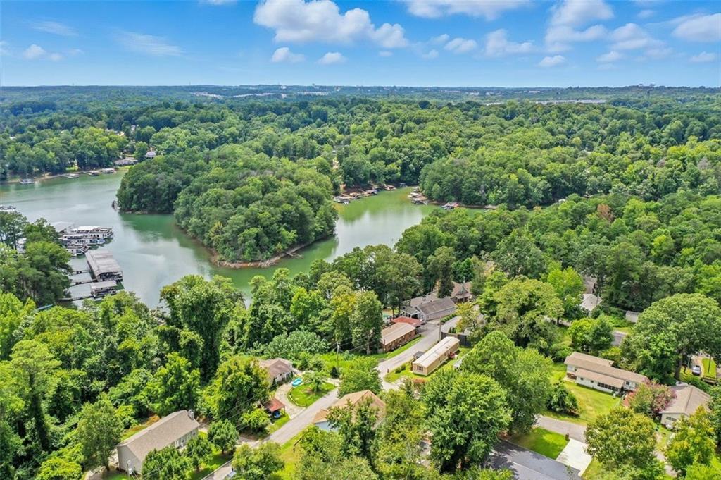 2195 Pinetree Drive