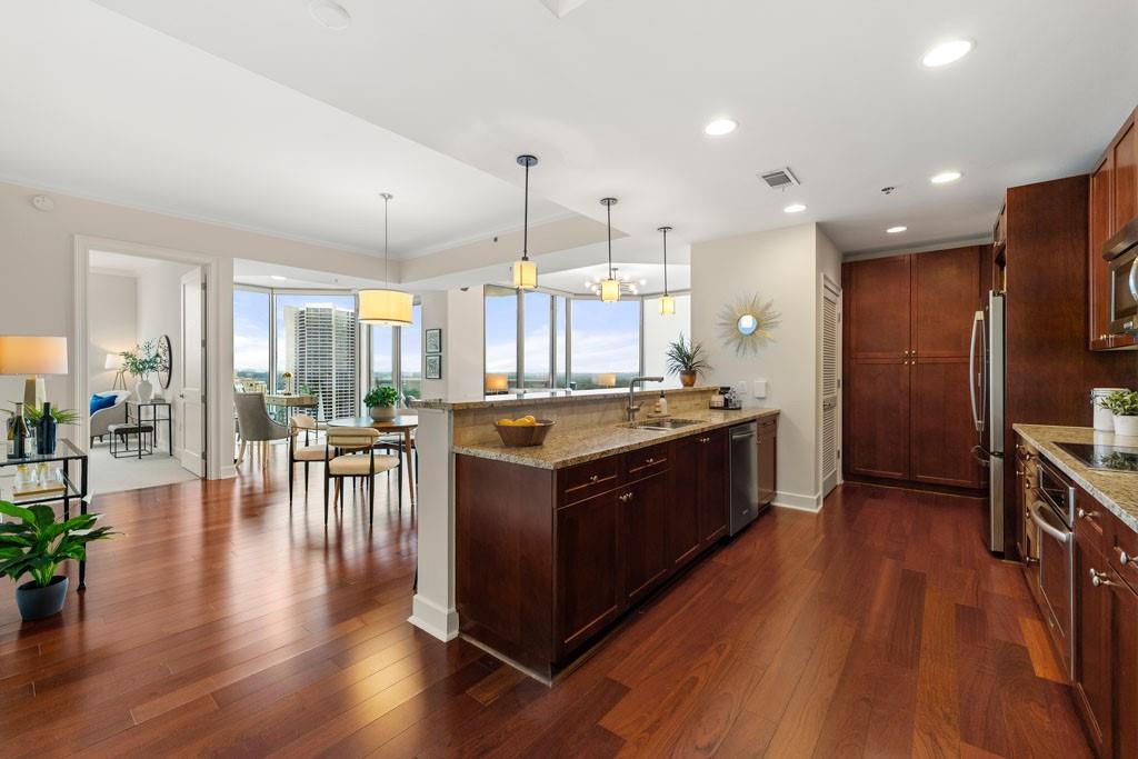 2795 Peachtree Road NE 1602