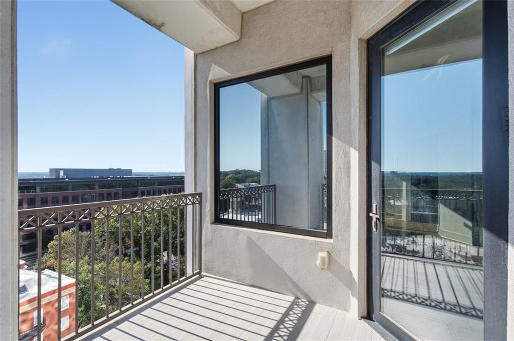 2828 Peachtree Road NW 1002