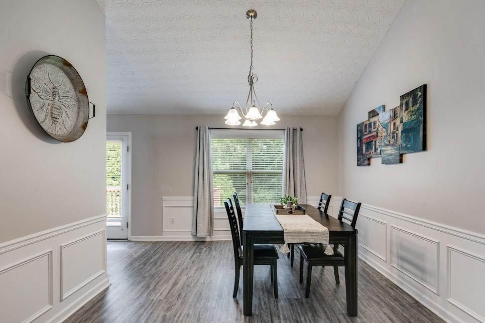 7125 Creeksong Drive