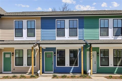 Townhouse For Sale - 1095 Tucker Avenue #502<br/> Atlanta, GA 30310