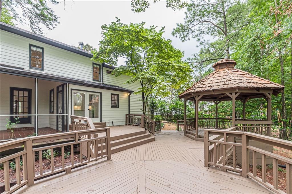 Saddle Ridge Lake - Residential