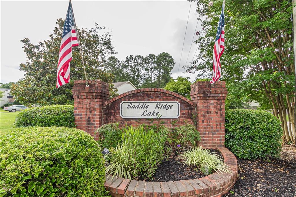 Saddle Ridge Lake - Residential