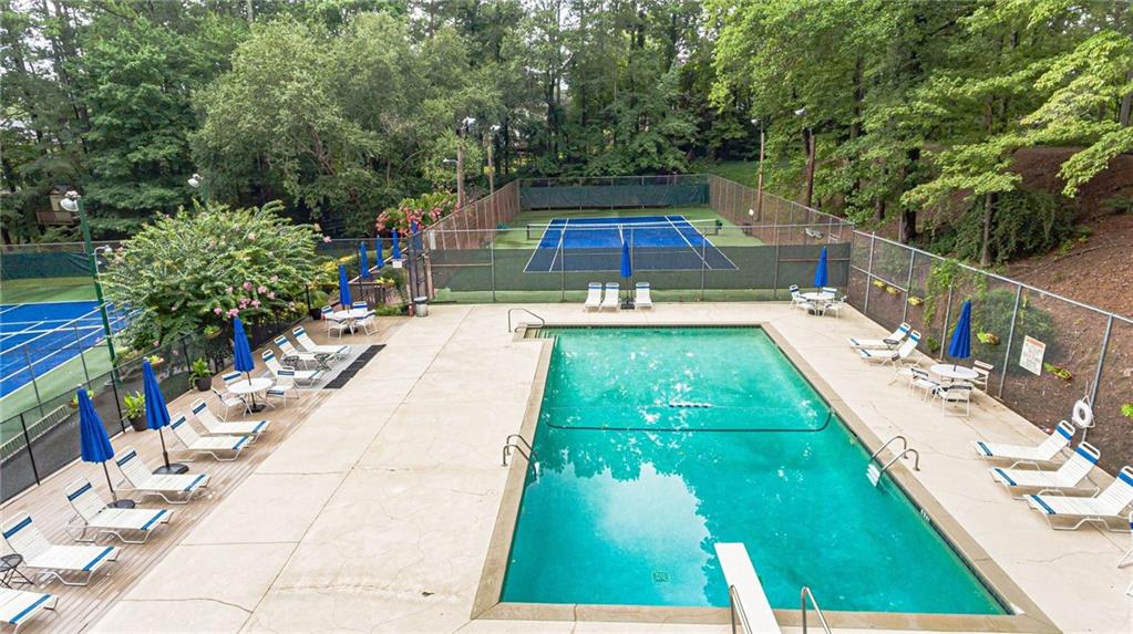 Saddle Ridge Lake - Residential
