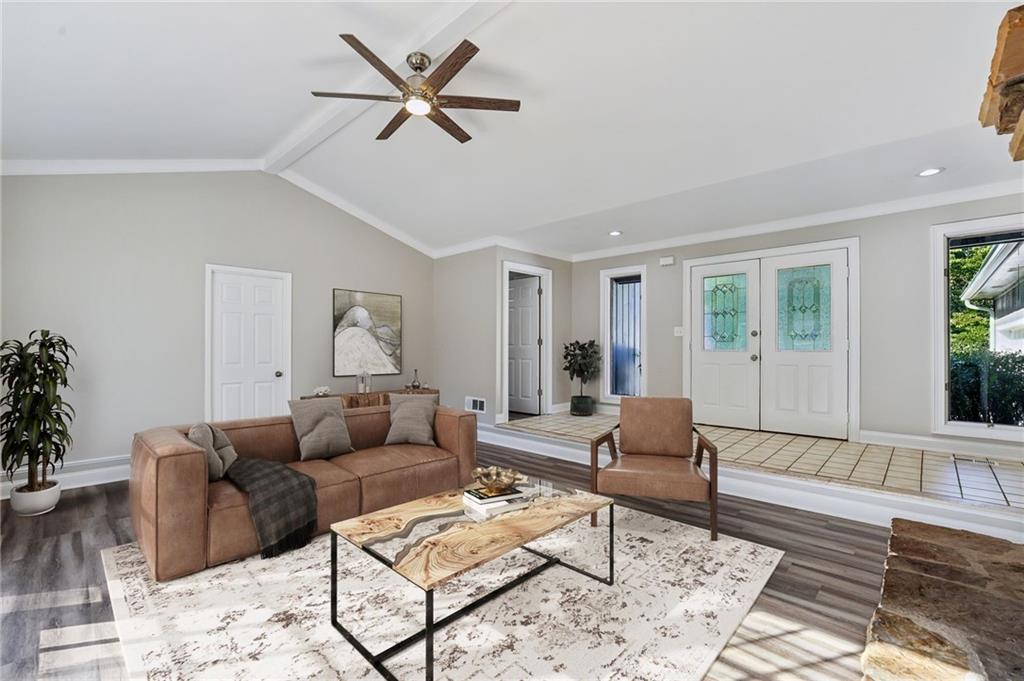 230 Hollyberry Court