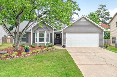 Homes For Sale - 215 Tanners Court<br/> Johns Creek, GA 30022