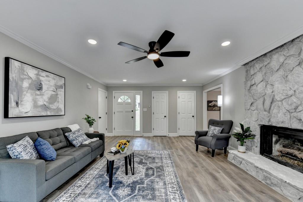 4767 Glenwhite Drive