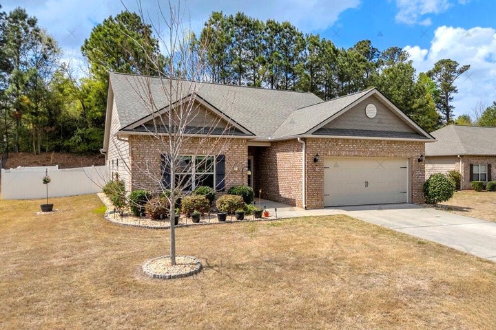 Photo 1 of 41 — 825 Hidden Hollow Circle, Commerce, GA 30529