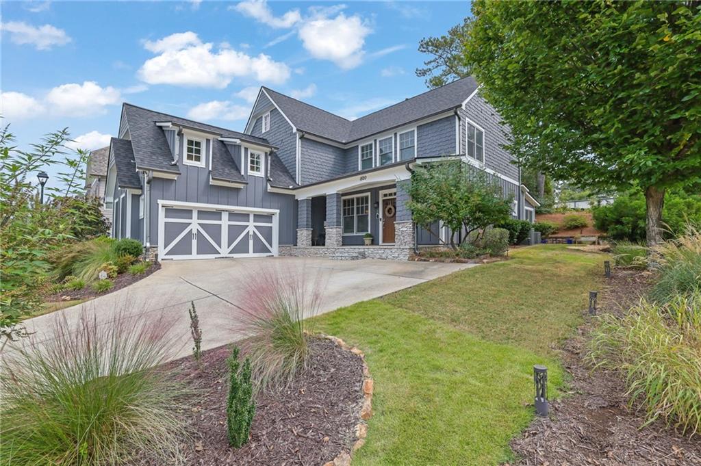 1820 Grand Oaks Lane