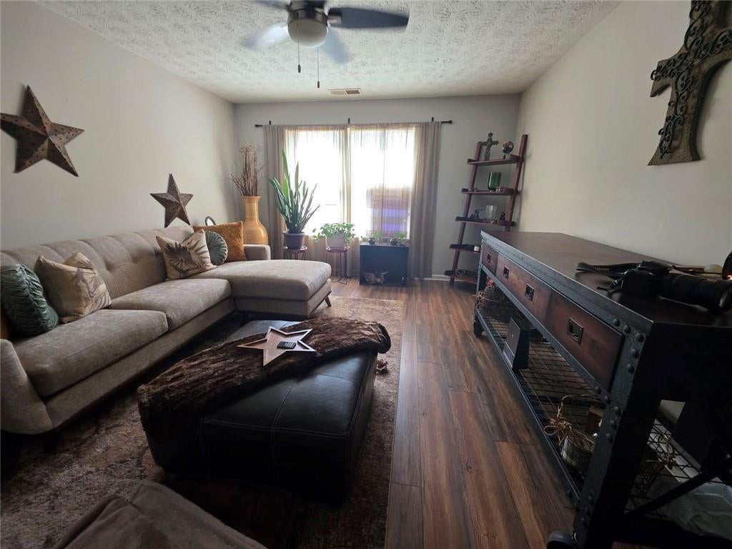 6102 Fairington Ridge Circle