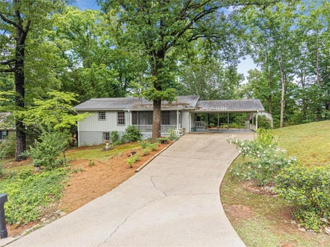 Homes For Sale - 3946 Fraser Circle<br/> Gainesville, GA 30506