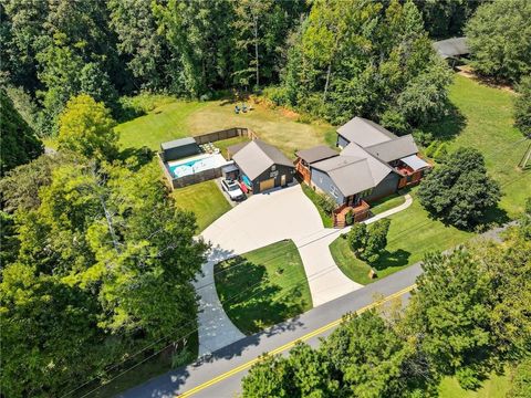 1104 Palm Street Canton GA 30115