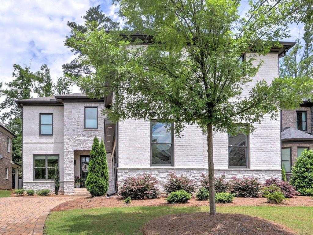 913 SUNNY MEADOWS Lane