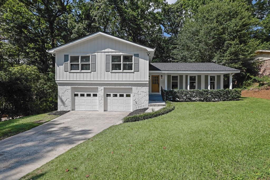Beautifully Renovated Split-Level Home in Cross Gate Subdivision
Located in the sought-after Wheeler High School district, this 3-bedroom, 3-bath home has been completely renovated and is move-in ready. The updated eat-in kitchen features built-in benches, quartz countertops, and stainless steel appliances, while the separate dining room, living room, and family room offer plenty of space for both everyday living and entertaining.
The oversized primary suite includes a spacious closet and a luxurious ensuite with double vanity, quartz countertops, and a walk-in shower. Additional highlights include a new roof, upgraded HVAC system, fresh interior and exterior paint, stylish fixtures throughout, and beautifully landscaped grounds that enhance the home’s curb appeal.