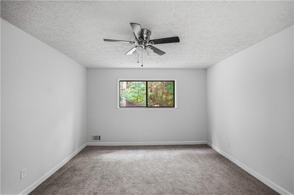 7052 Lodgepole Drive