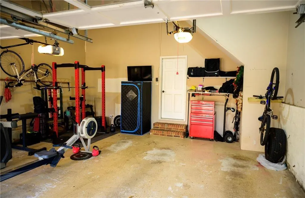 Powder Springs, Georgia 30127, United States, 4 Bedrooms Bedrooms, ,3 BathroomsBathrooms,Residential,Pending,15475