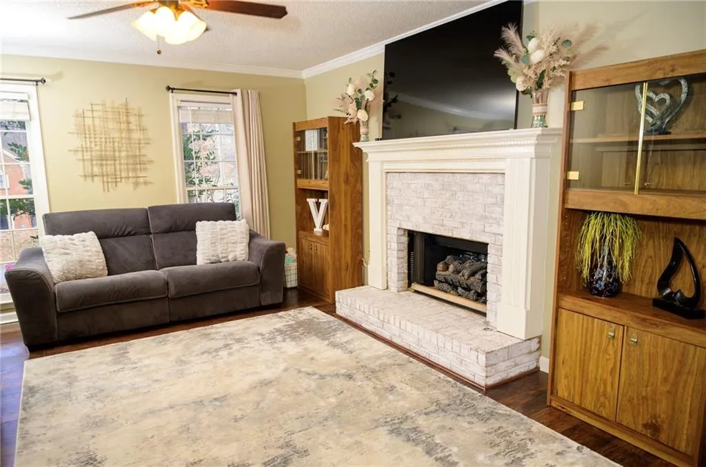 Powder Springs, Georgia 30127, United States, 4 Bedrooms Bedrooms, ,3 BathroomsBathrooms,Residential,Pending,15475