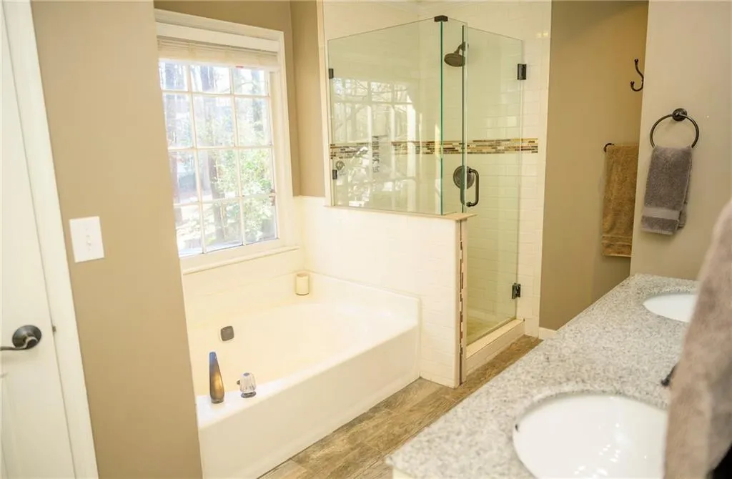 Powder Springs, Georgia 30127, United States, 4 Bedrooms Bedrooms, ,3 BathroomsBathrooms,Residential,Pending,15475