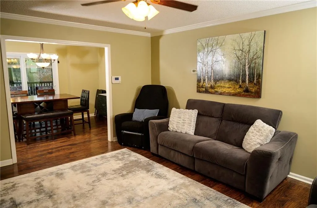 Powder Springs, Georgia 30127, United States, 4 Bedrooms Bedrooms, ,3 BathroomsBathrooms,Residential,Pending,15475