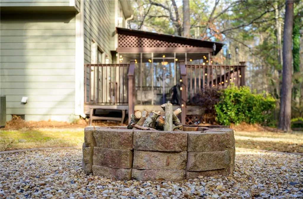 Powder Springs, Georgia 30127, United States, 4 Bedrooms Bedrooms, ,3 BathroomsBathrooms,Residential,Pending,15475