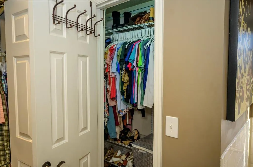 Powder Springs, Georgia 30127, United States, 4 Bedrooms Bedrooms, ,3 BathroomsBathrooms,Residential,Pending,15475