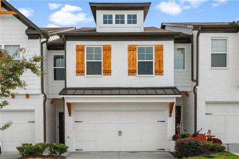 Townhouse For Sale - 14 Cannondale Drive<br/> Winder, GA 30680