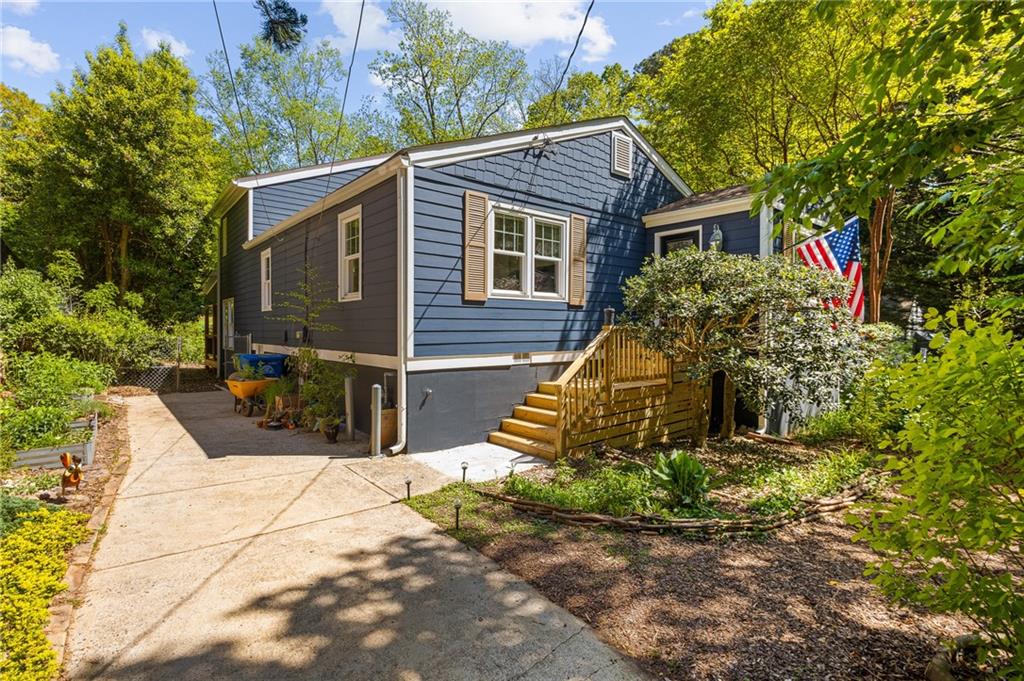 978 Ormewood Terrace