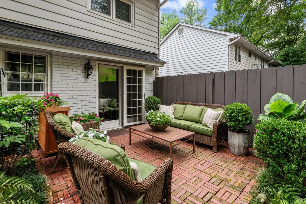 136 Peachtree Memorial Drive #NH4, Atlanta, Georgia image 2