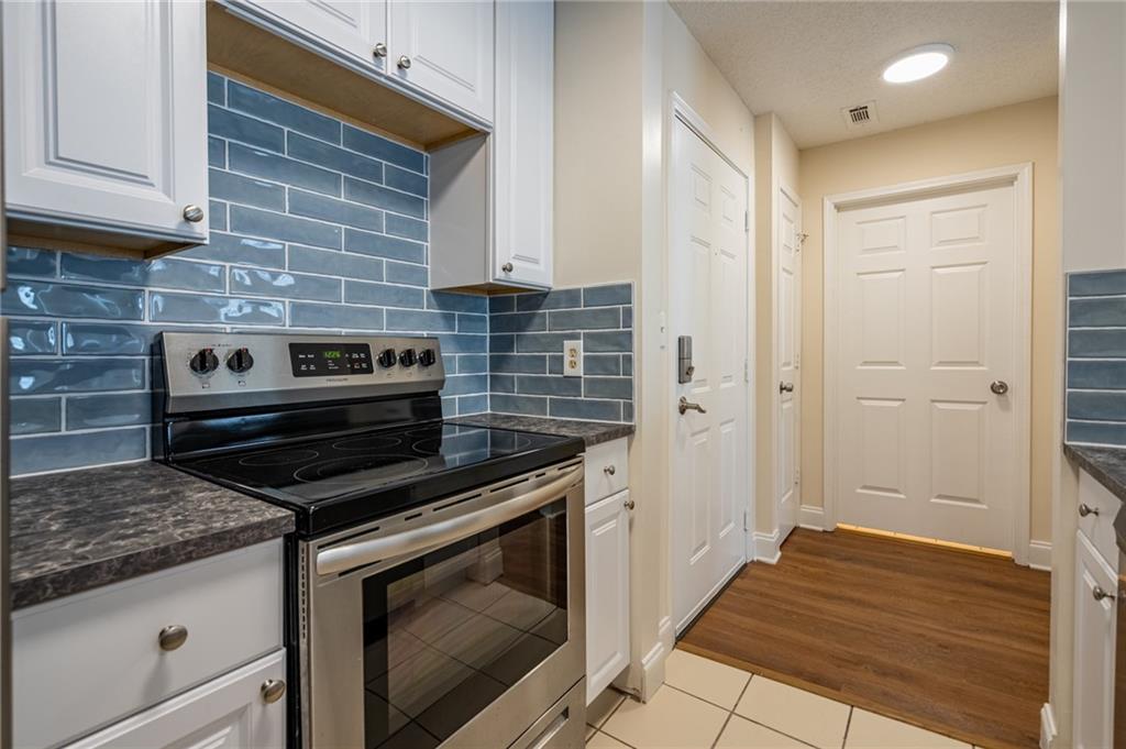 1074 Peachtree Walk #B404, Atlanta, Georgia image 6