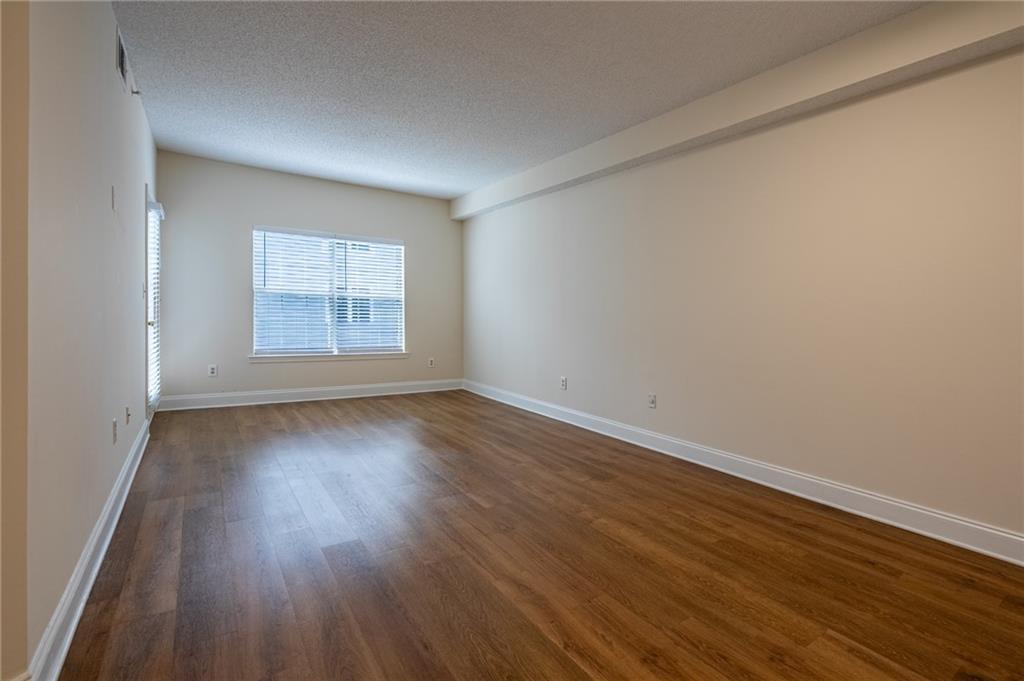 1074 Peachtree Walk #B404, Atlanta, Georgia image 7