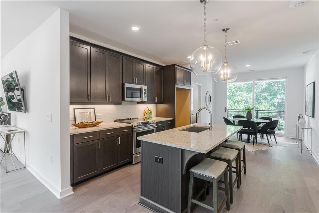 371 Grant Circle 1813